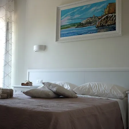 I Cavalieri فندق مبيت وإفطار 3*